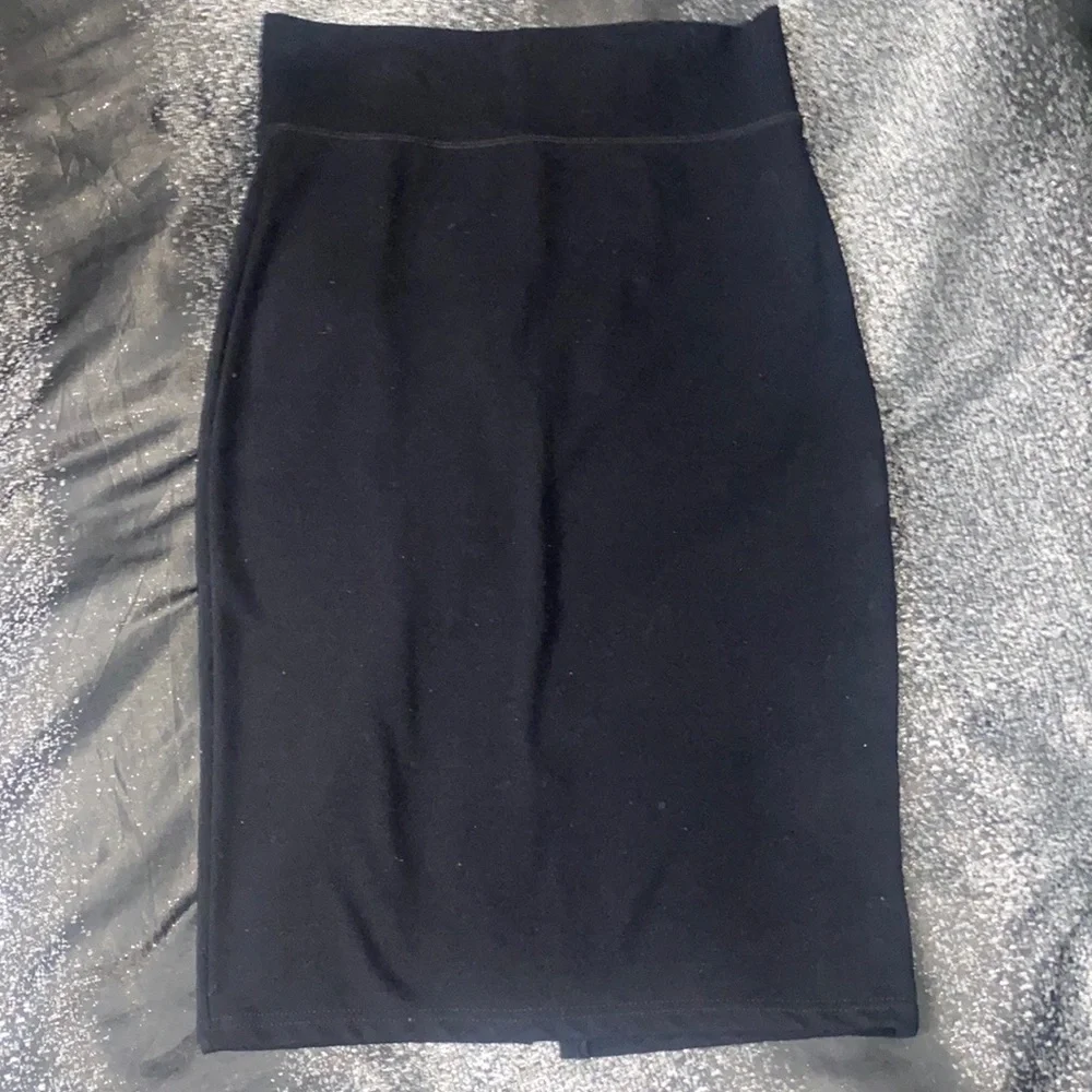 Large Pencil skirt black !! - Picture 1 of 1